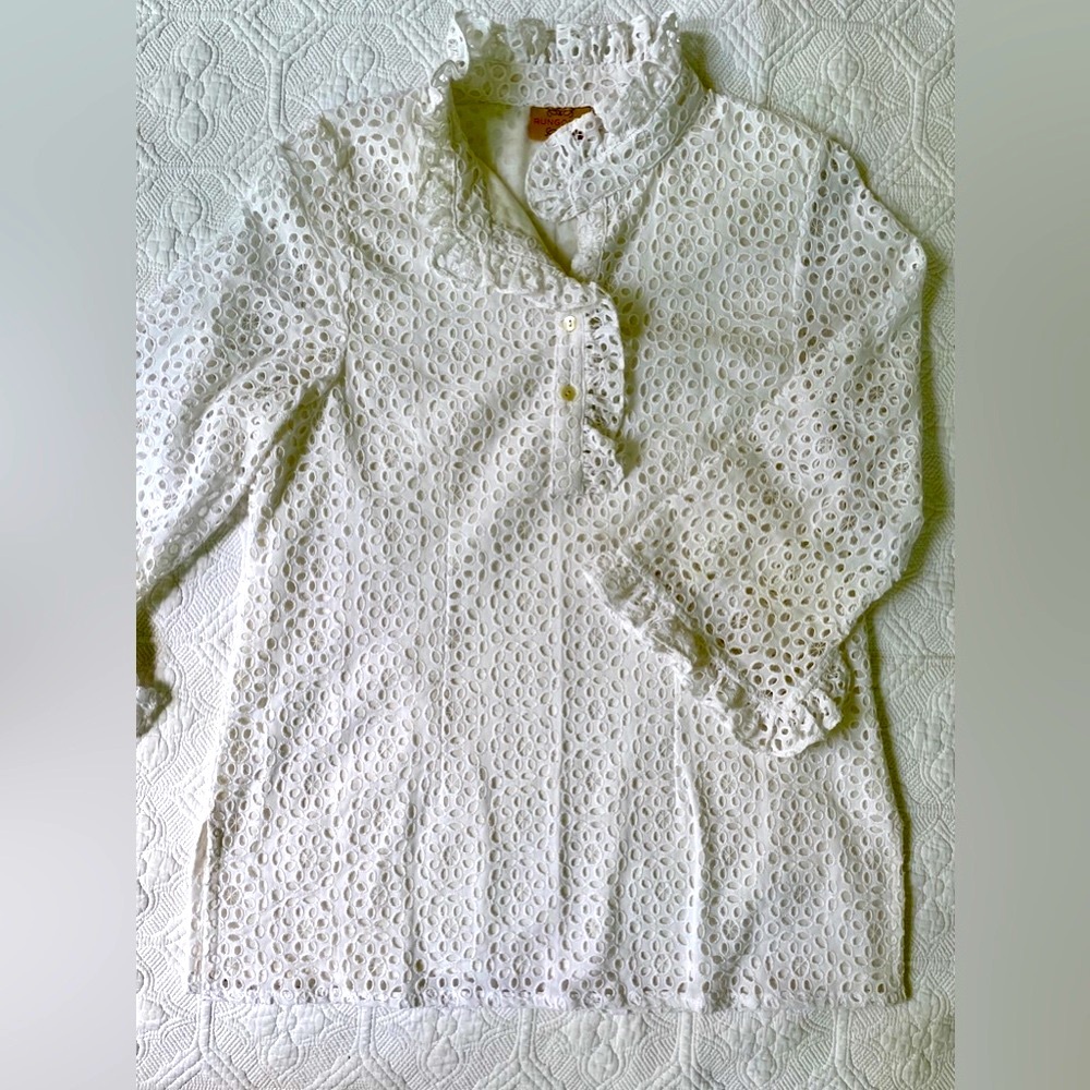 Rungolee white eyelet tunic top